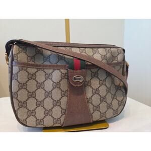 Gucci GG Supreme Crossbody Bag Web Stripe
Ophidia Vintage Sherry Line